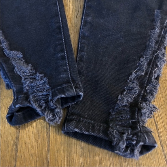 We The Free black distressed skinny jeans - Picture 4 of 8